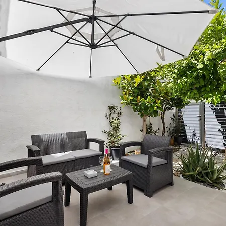 Garden Oasis * Chania (Crete)